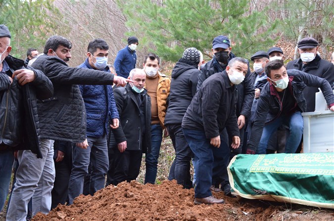 Milletvekili Zeybek'in Babası Son Yolculuğuna Uğurlandı