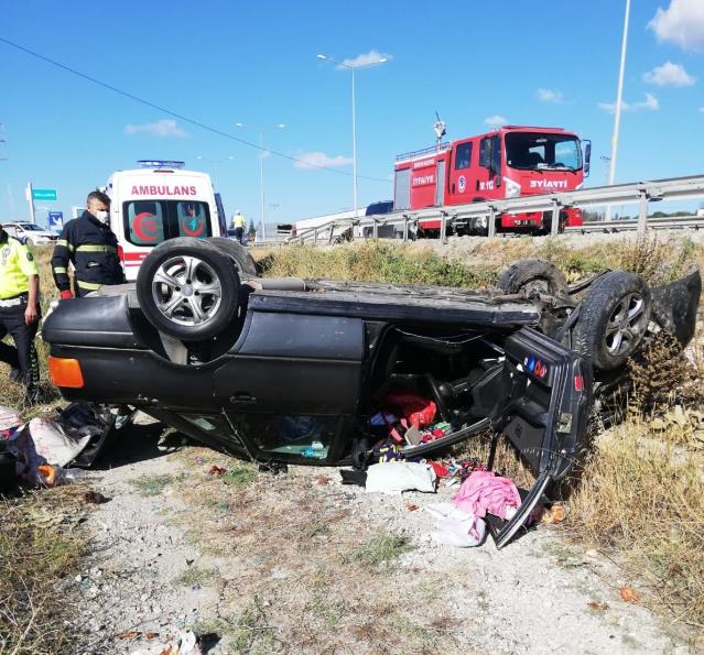 Merzifon da Otomobilin şarampole devrildi 4 kişi Yaralı