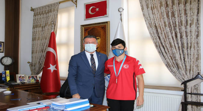 Başkan Kargı ; şampiyonu tebrik etti