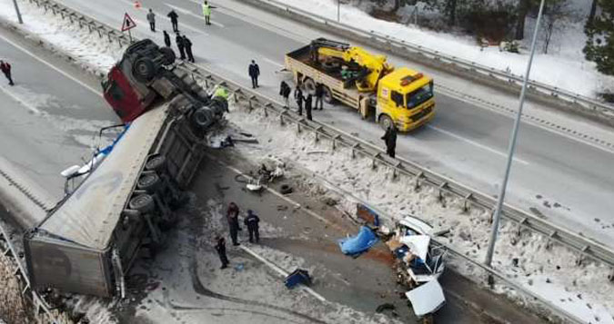 Feci Kaza: 1 ölü, 2 ağır yaralı