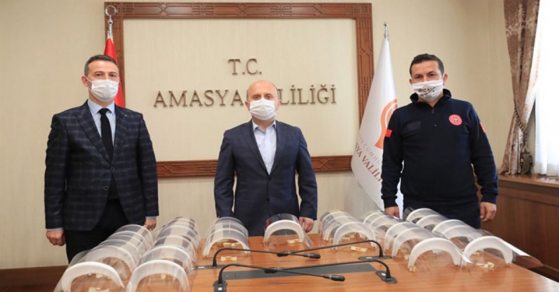 6 Bin Adet Yüz Koruyucu Siperliğin Teslimi Yapıldı