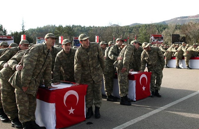 Acemilik Eğitimini Tamamlayan Erler Ant İçti