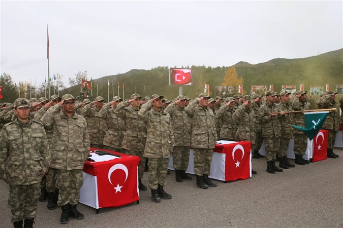 ACEMİLİK EĞİTİMİNİ TAMAMLAYAN ERLERİN YEMİN TÖRENİ YAPILDI