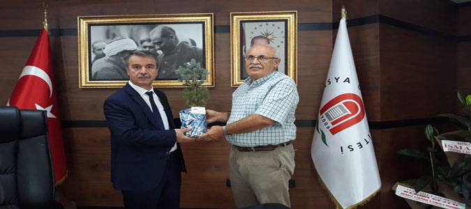 Amasya Tema Vakfından Rektör Elmacık'a Ziyaret