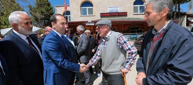 Amasya Valisi Salih Işık, Yassıçal Köyü Cami sinde İncelemelerde Bulundu