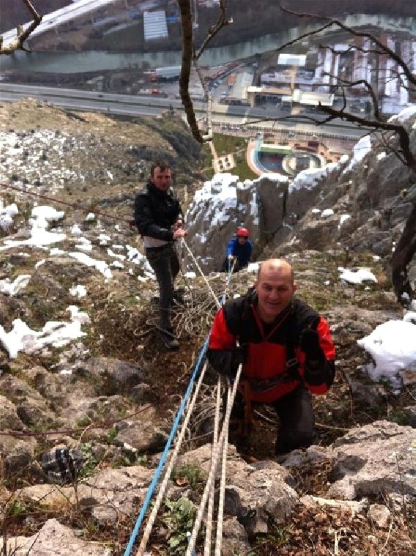 Amasya'da 12 Saatlik Keçi Kurtarma Operasyonu