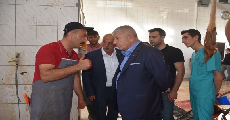 Başkan Sarı, Kurban Kesim Yerlerini Gezdi