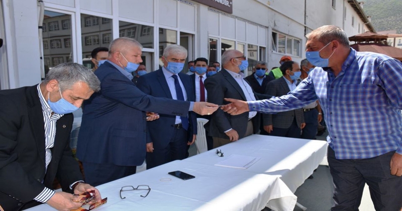 Başkan Sarı, Temizlik Personelini Ödüllendirdi