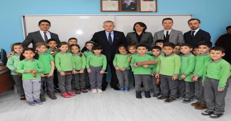 Başkan Sarı’dan 81 ilde 81 okula Amasya Elması