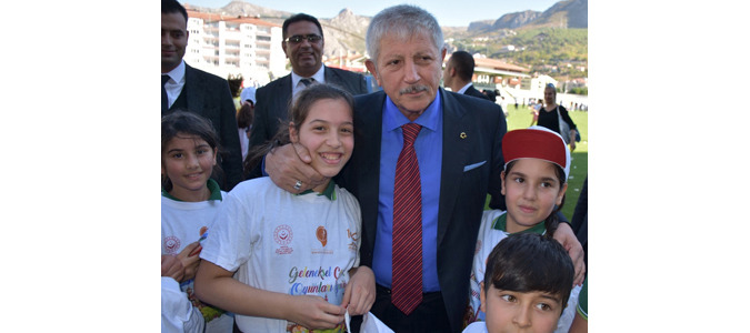 Başkan Sarı'nın 23 Nisan Mesajı