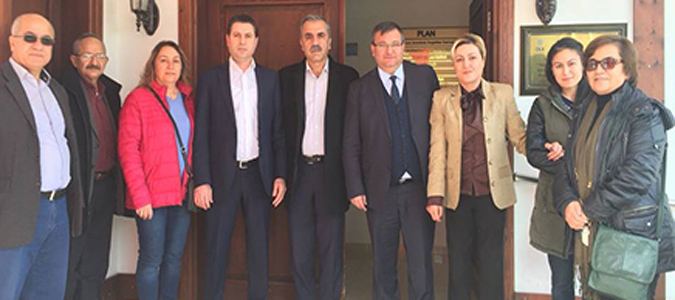 CHP seçim gezilerine devam ediyor