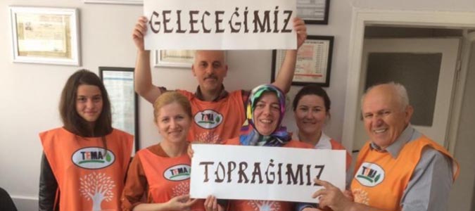 ÇÖLLEŞMEYE KARŞI FİDAN DİKTİLER