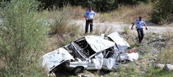 Düğün Yolunda Trafik Kazası: 4 Ölü, 1 Yaralı