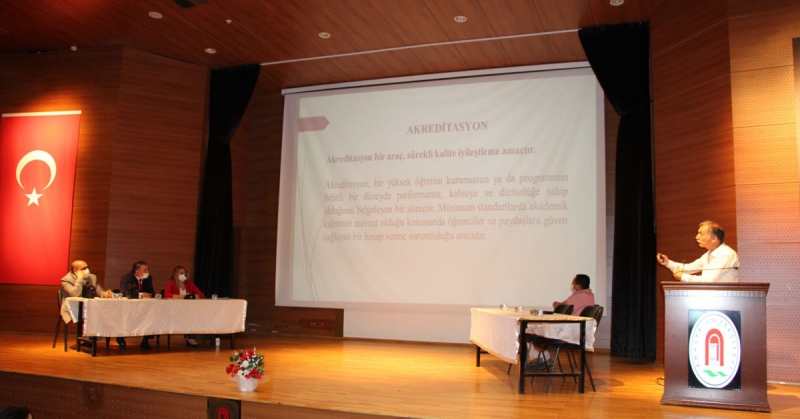 Fen-Edebiyat Fakültesi Akreditasyon Çalışmaları Bilgilendirme Toplantısı Gerçekleştirildi