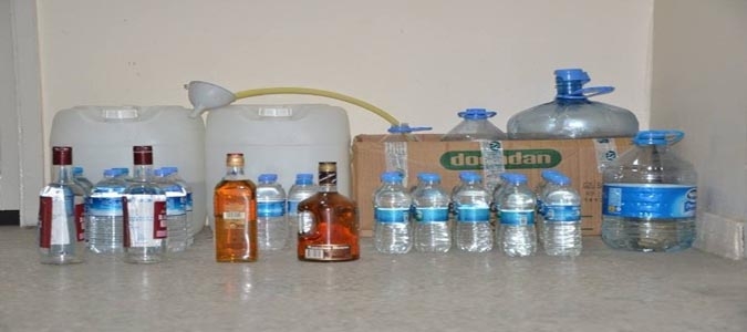 Gümüşhacıköy'de Kaçak İçki Ele Geçirildi