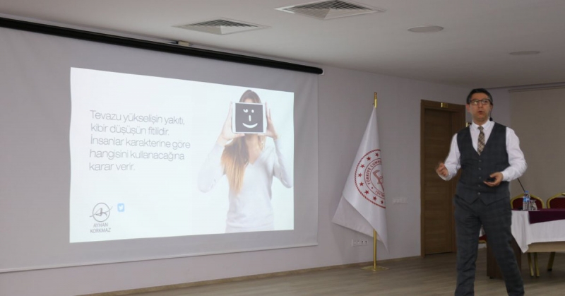 'İlham Veren Öğretmen' Konulu Seminer Düzenlendi