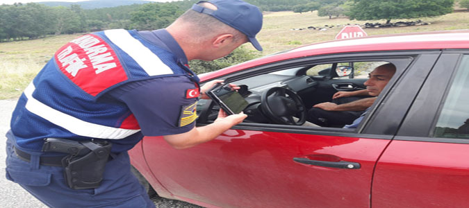Jandarma'dan Sürücülere ve Öğrencilere Yönelik Bilgilendirme Faaliyetleri