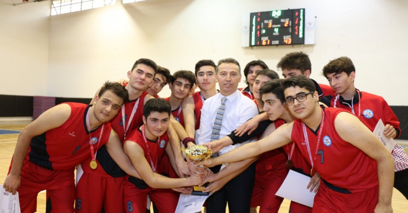 Liseli Gençler Basketbol A Kategorisinde Amasya Macit Zeren Fen Lisesi Şampiyon Oldu