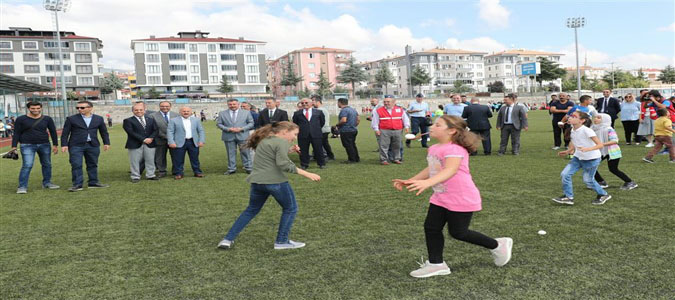 Merzifon Geleneksel Çocuk Oyunları Şenliği Başladı