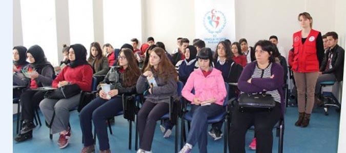 MERZİFON GENÇLİK MERKEZİ YEŞİLAY HAFTASINI KUTLADI