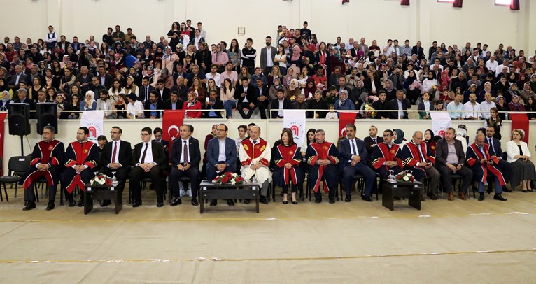 Merzifon MYO’da Mezuniyet Coşkusu