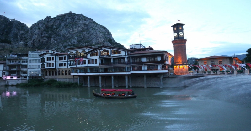 Öğretmen Evleri Sağlık Personellerinin Hizmetine Tahsis Edildi