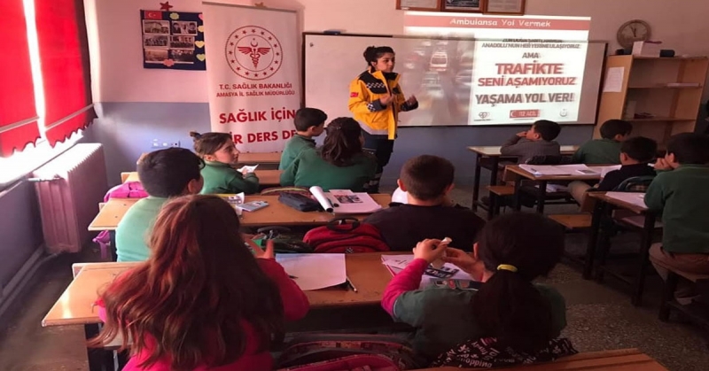 Sağlık İçin Bir Ders de Bizden Projesi Kapsamında Öğrencilere yönelik Gerçekleştirilen Eğitimler Devam Ediyor