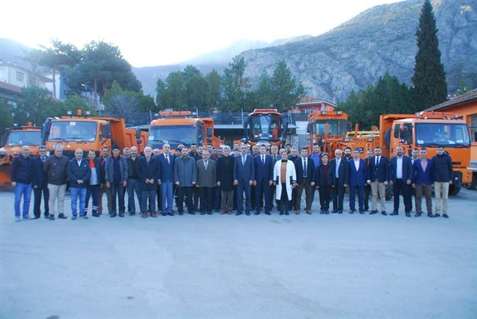 Serpil Saraçoğlu Karayolları İl Müdürlüğü'nü Ziyaret Etti