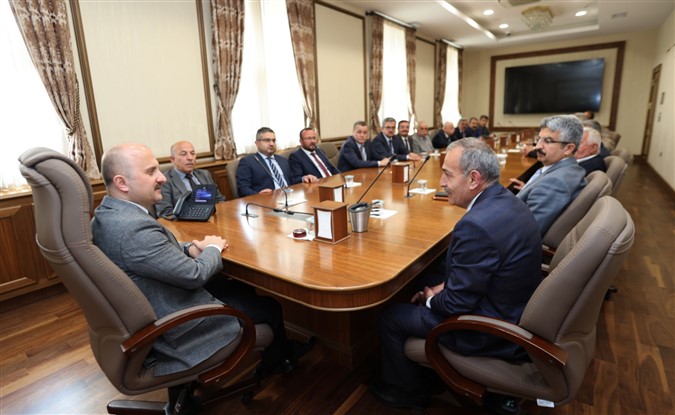 Vali Varol İl Genel Meclisi Üyelerini Kabul Etti