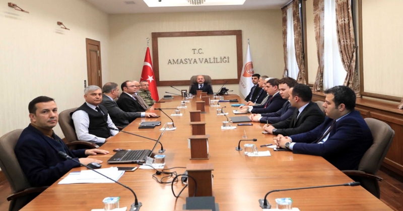 Yeni Koronavirüs Pandemisine Yönelik Amasya Genelinde Uygulanan Tedbirlerin Değerlendirildiği Toplantı Gerçekleştirildi
