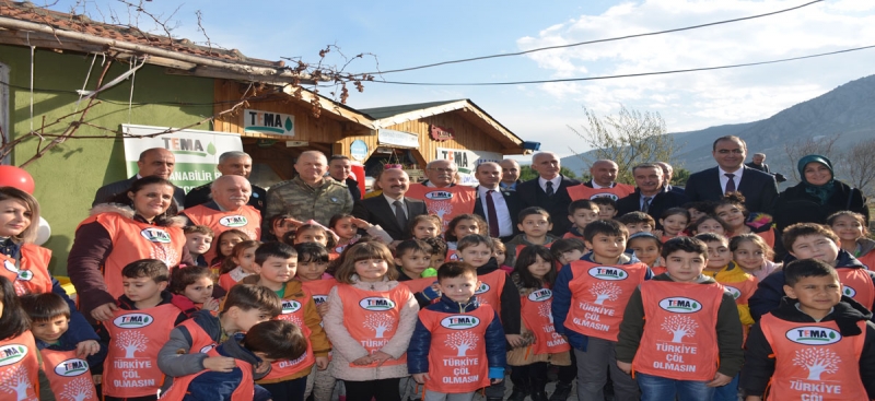 ‘Yerel Yöneticilerimiz TEMA Gönüllüsü Oluyor, Tohumlar Toprakla Buluşuyor’ Etkinliği Düzenlendi
